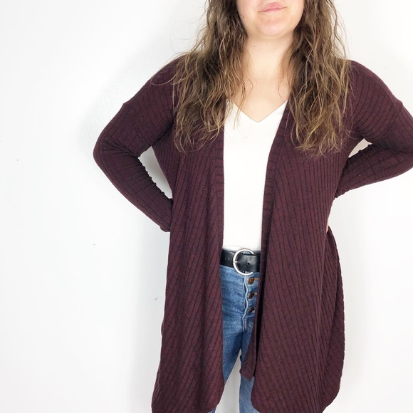 American Eagle Burgundy Ribbed Cardigan 